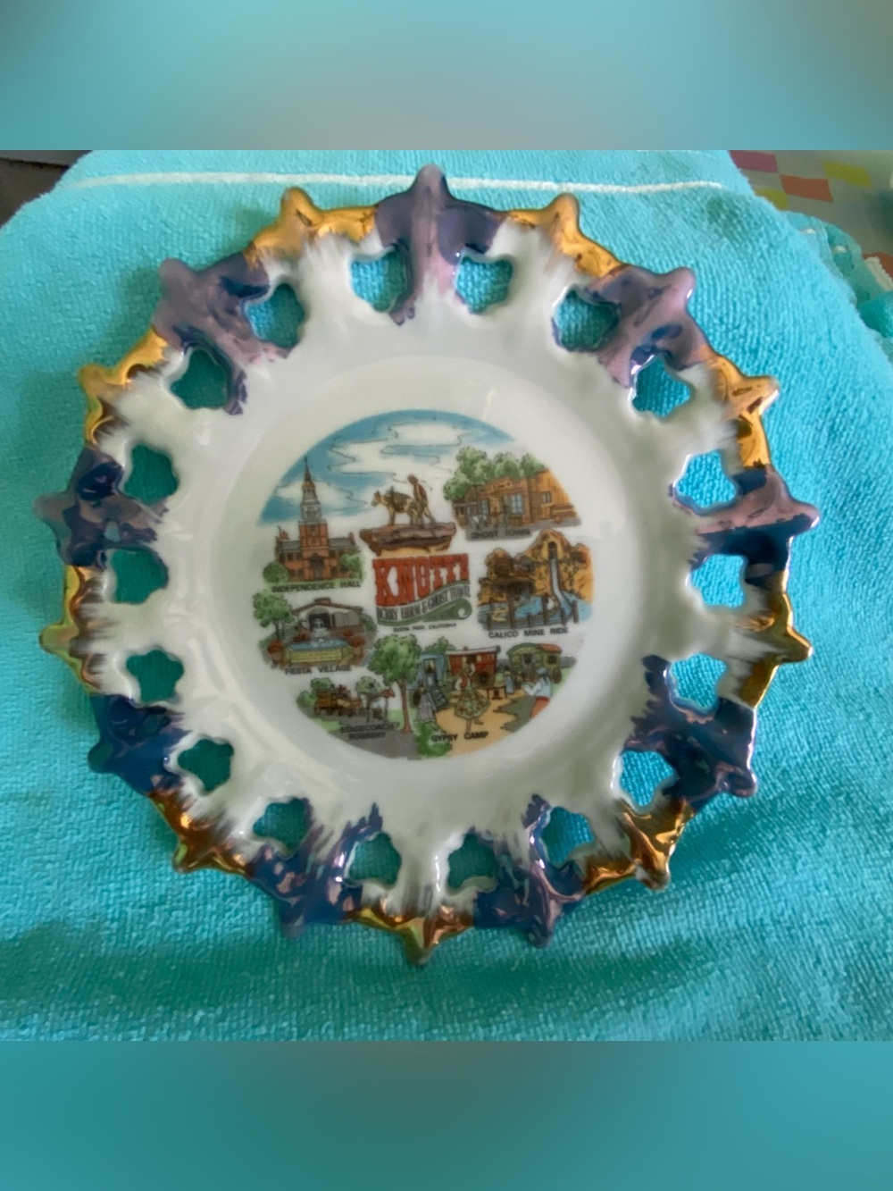 Vintage Knott’s Berry Farm & Ghost Town small Souvenir Plate